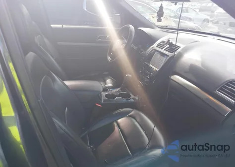 2019 Ford Explorer Xlt z USA, uszkodzony, nr VIN 1FM5K7D81KGB37687